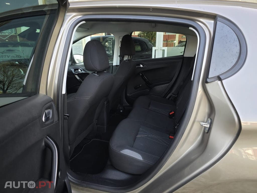 Peugeot 208 1.4 HDi Active