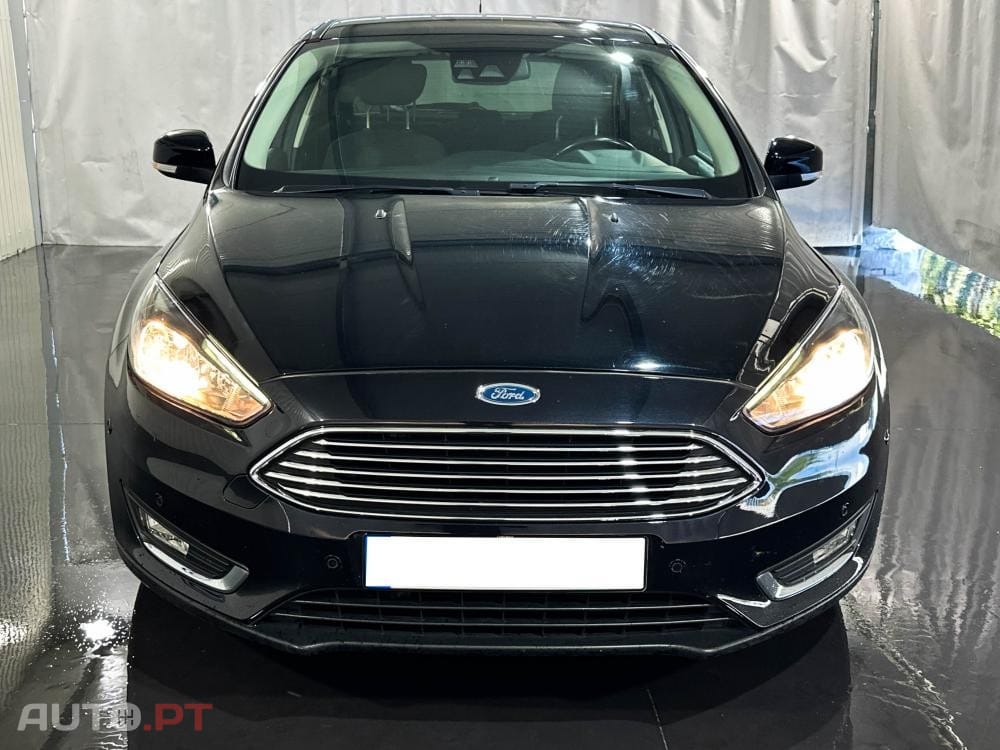 Ford Focus 1.5 EcoBlue S&S Aut. TITANIUM DESIGN