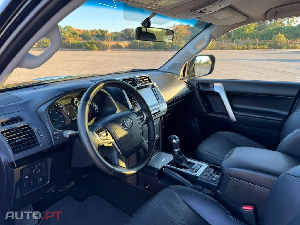 Toyota Land Cruiser 2.8 D-4D CA