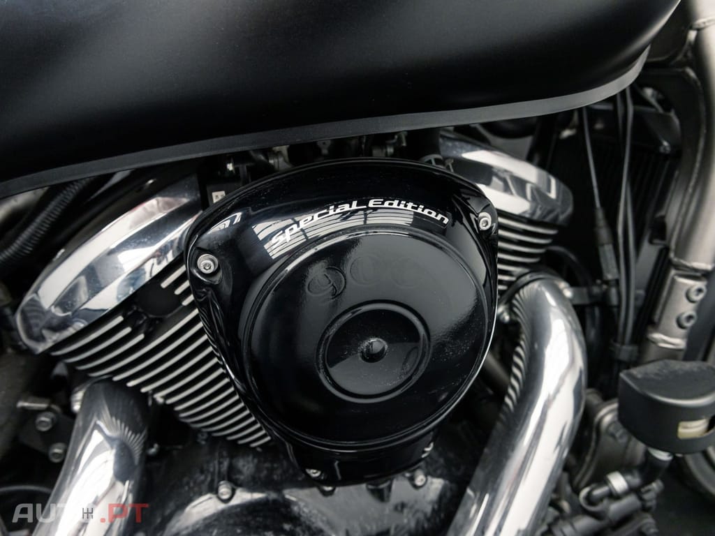 Kawasaki VN 900 CUSTOM Special Edition