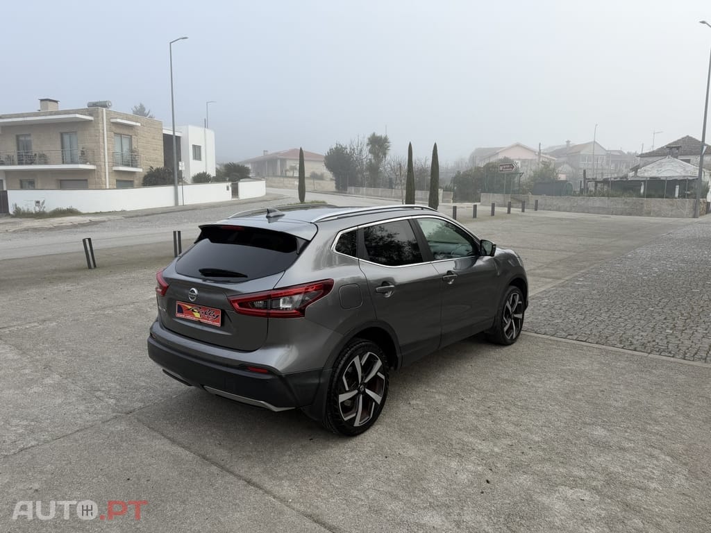 Nissan Qashqai 1.6 Tekna Sport 18