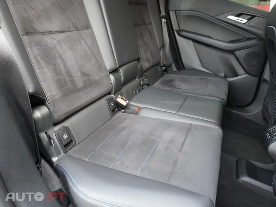 BMW 218 i Pack Desportivo M Auto