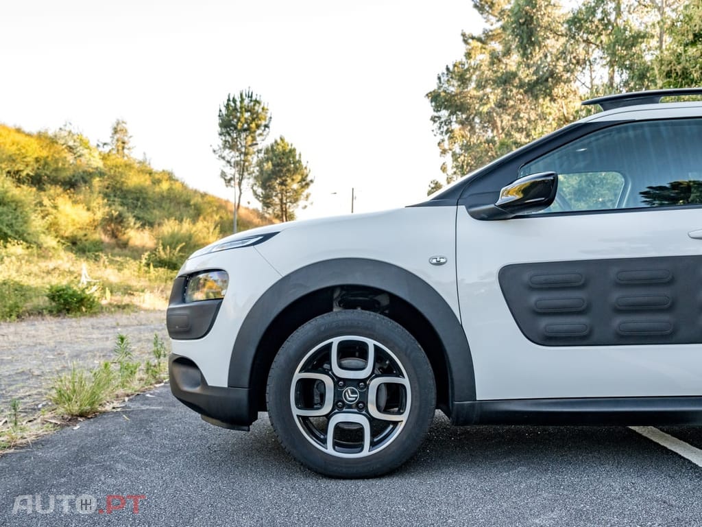 Citroen C4 Cactus 1.2 PureTech Shine