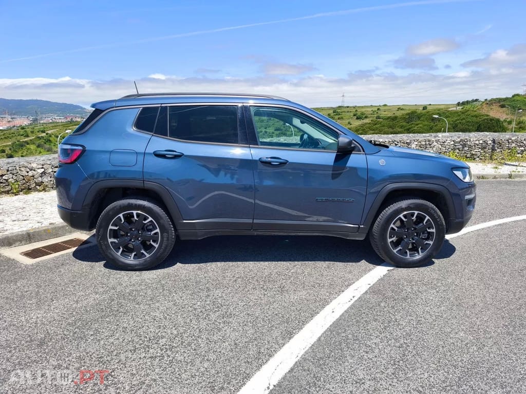 Jeep Compass 1.3 TG 4Xe Trailhawk