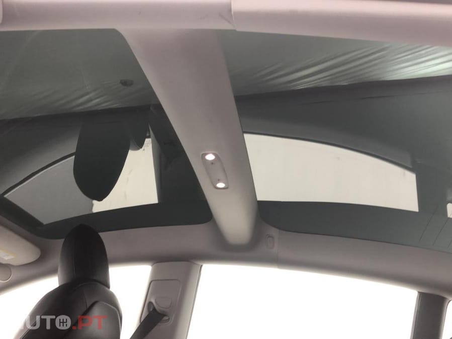 Tesla Model 3 Long Range AWD Dual Motor