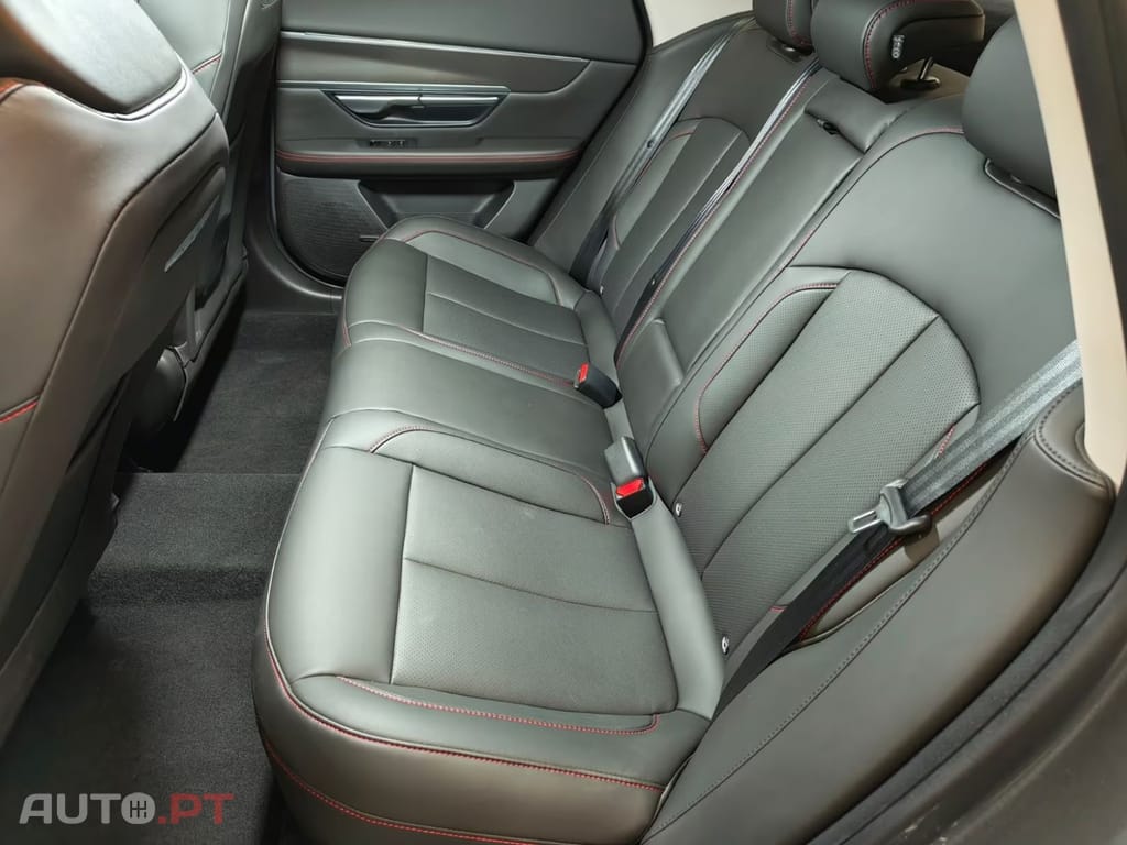 XPeng P7 AWD Performance  I.V.A DEDUTÍVEL 
