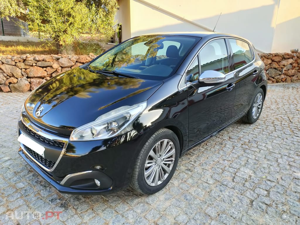 Peugeot 208 1.6 Blue HDi