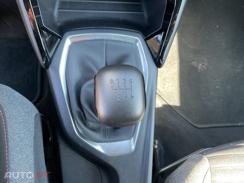 Peugeot 2008 1.2 PureTech Style