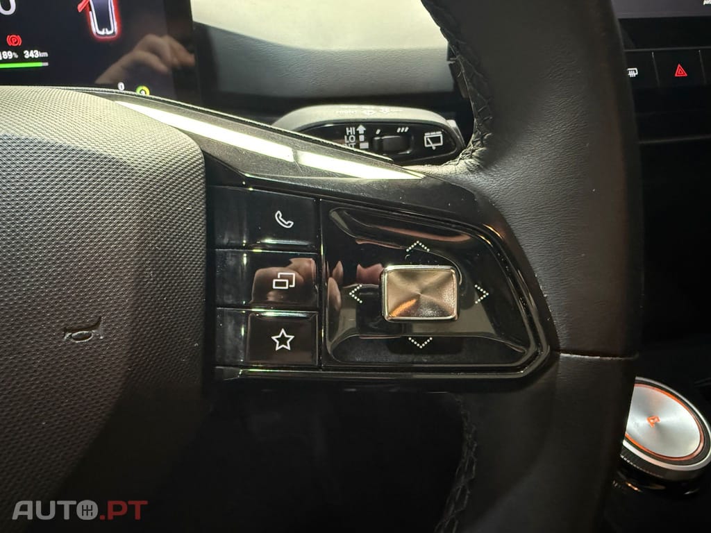 MG MG4 64 kWh Luxury