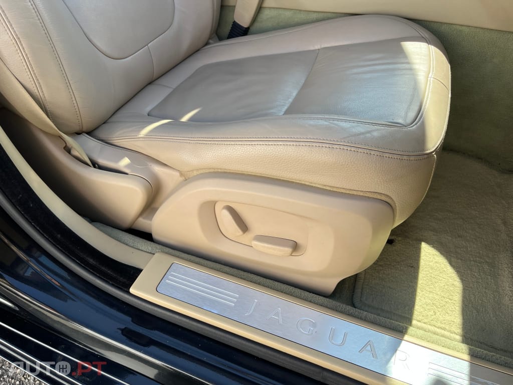 Jaguar XF 3.0 D V6 Premium Luxury