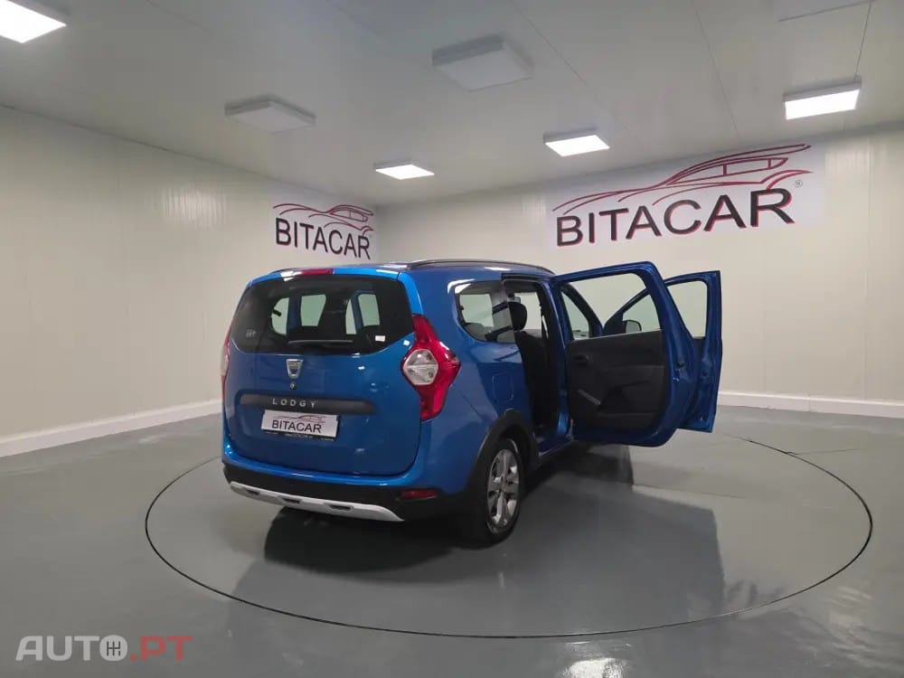 Dacia Lodgy 1.5 dCi Stepway 7L