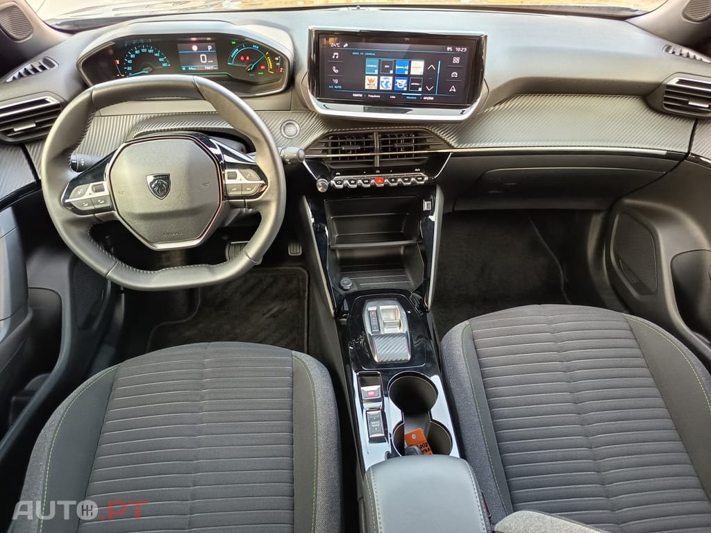 Peugeot E-2008 54 kWh Style