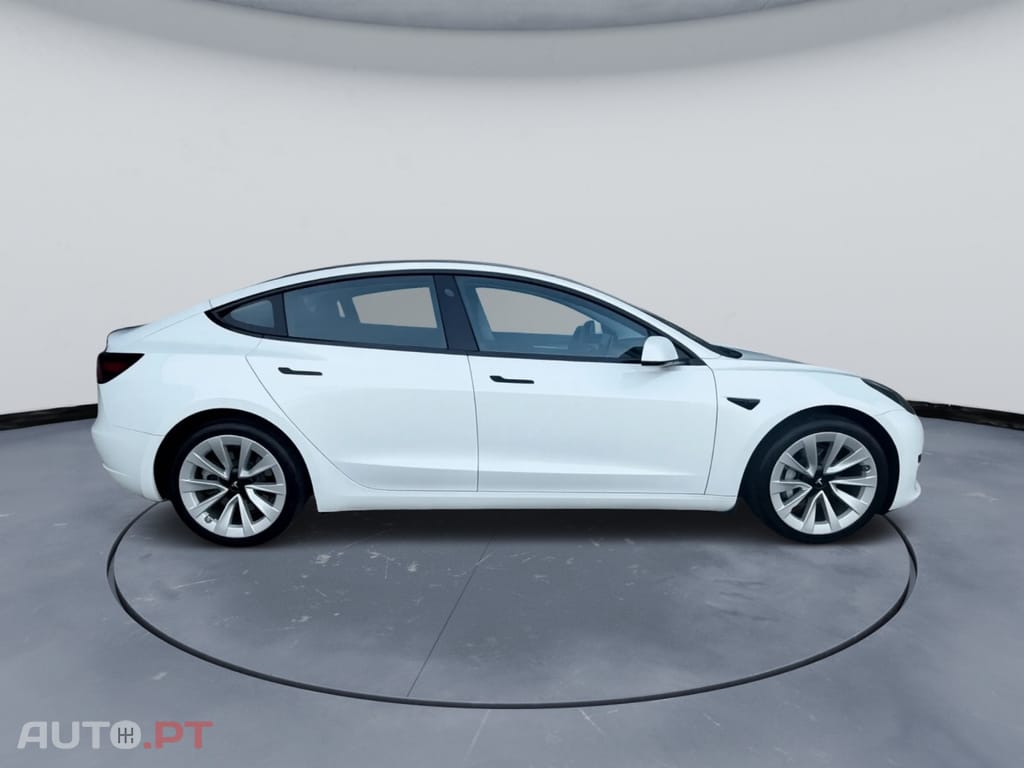 Tesla Model 3 Standard Range Plus RWD