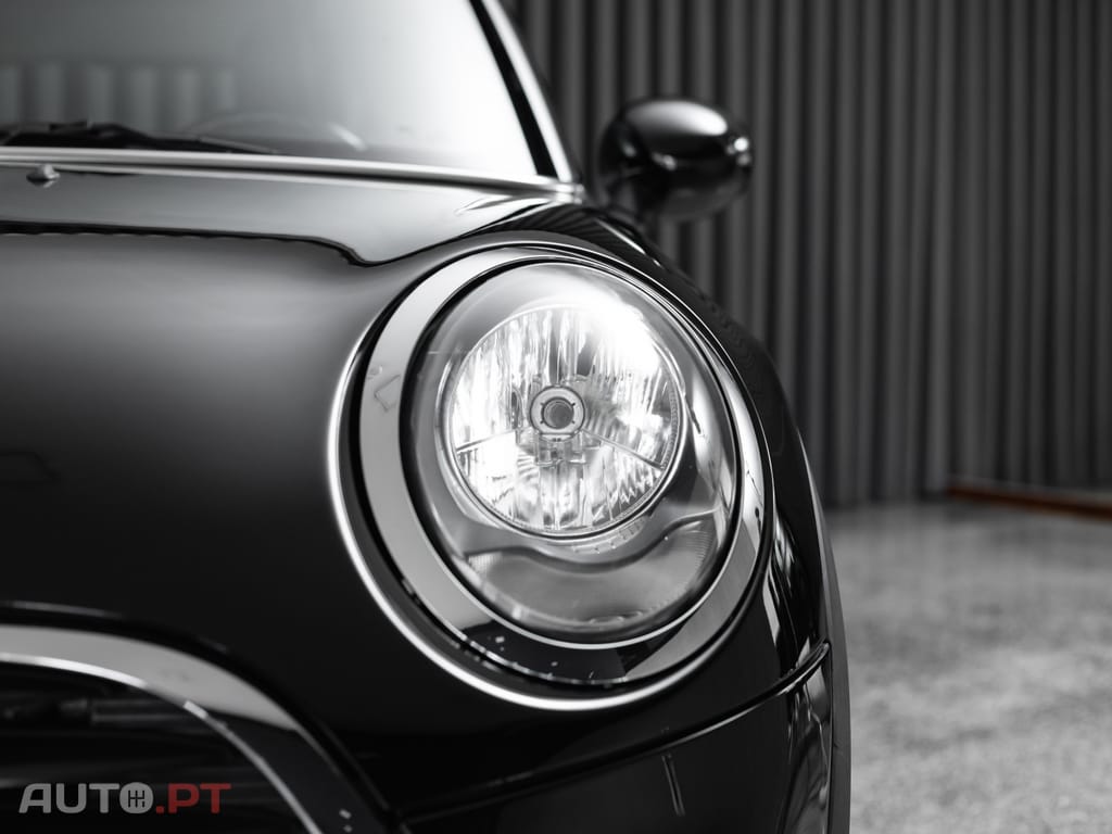 MINI Cooper Cooper D