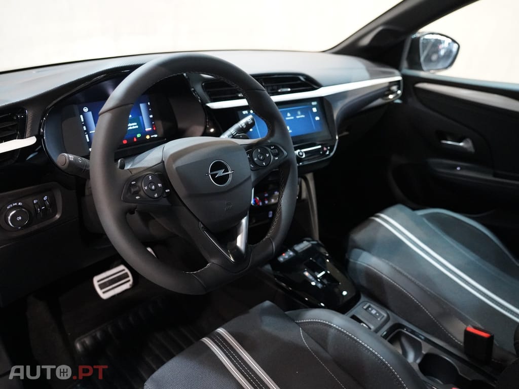 Opel Corsa 1.2 T Hybrid GS eDCT