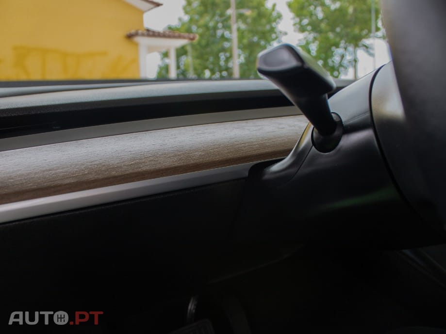 Tesla Model 3 Standard Range Plus RWD
