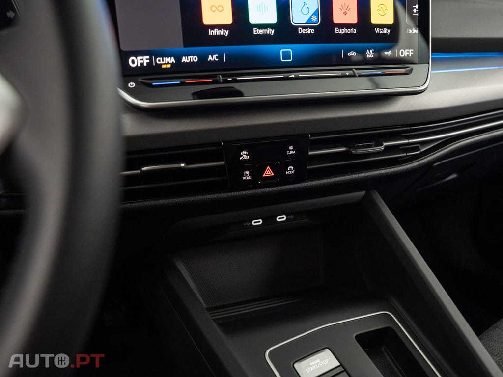 Volkswagen Golf 1.5 TSI e-Hybrid Life DSG