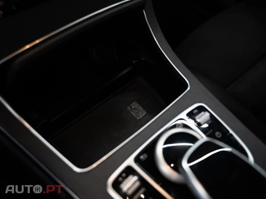 Mercedes-Benz C 300 e AMG Line