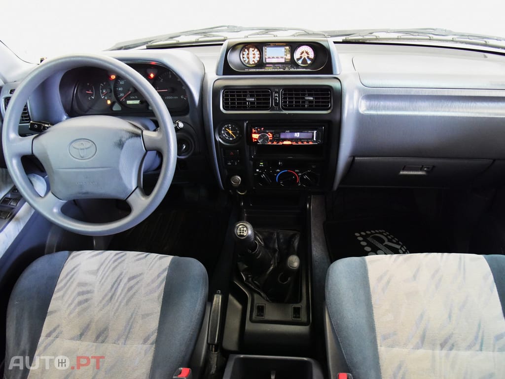 Toyota Land Cruiser 3.0 TD Pack 2