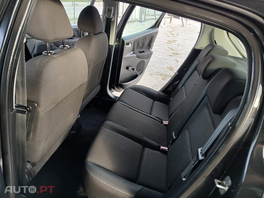 Peugeot 207 1.4 HDI 5Lugares