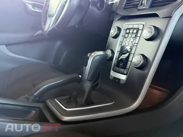 Volvo V40 2.0 D2 Momentum