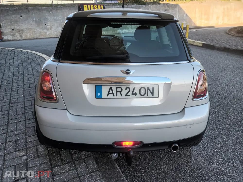 MINI Cooper Cooper D