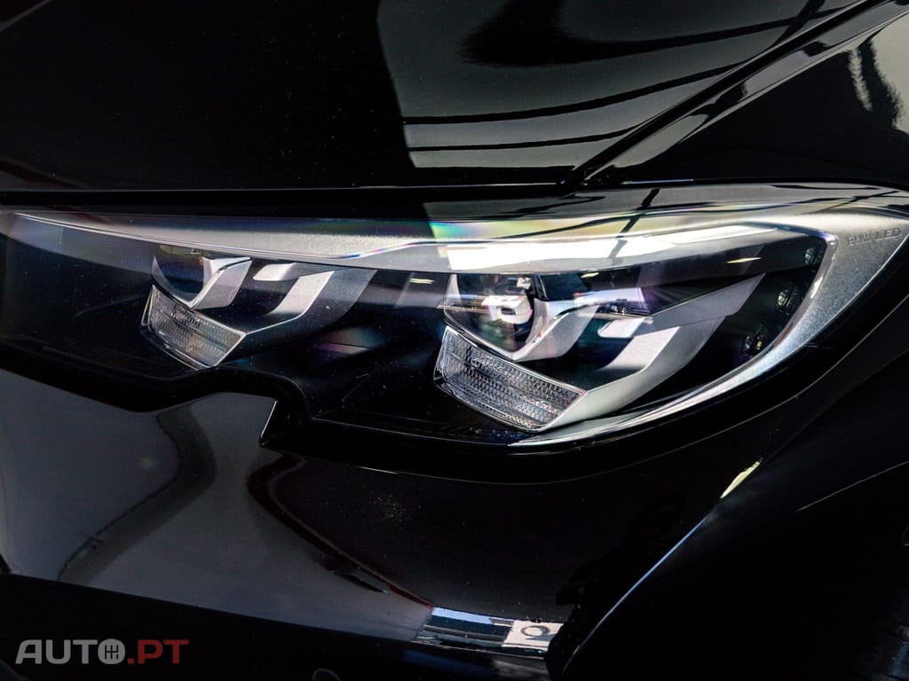 BMW 330 e Touring Line Sport Auto