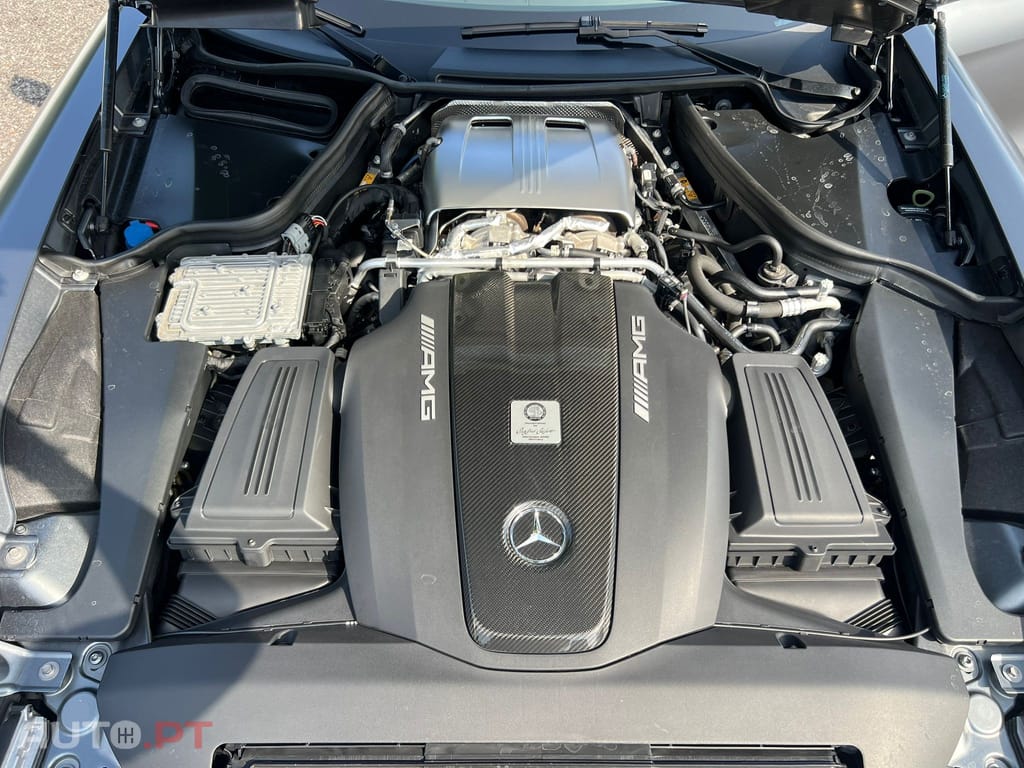 Mercedes-Benz AMG GT R