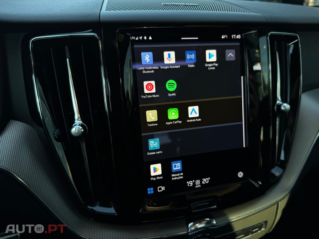 Volvo XC60 2.0 T6 PHEV R-Design AWD