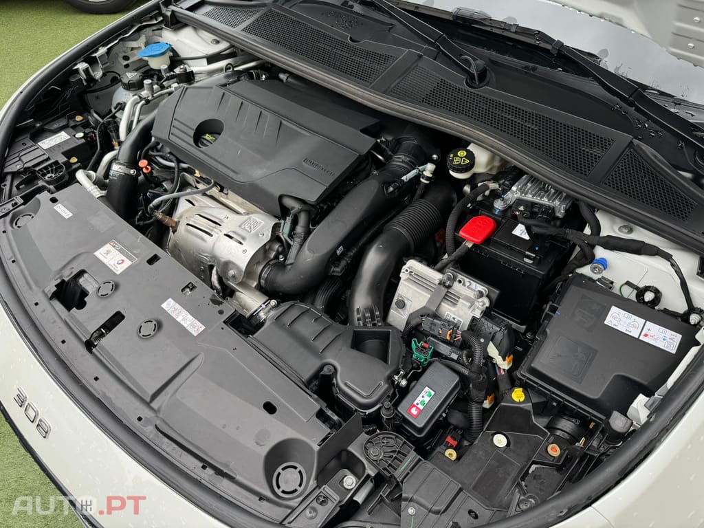 Peugeot 308 1.6 Hybrid GT e-EAT8