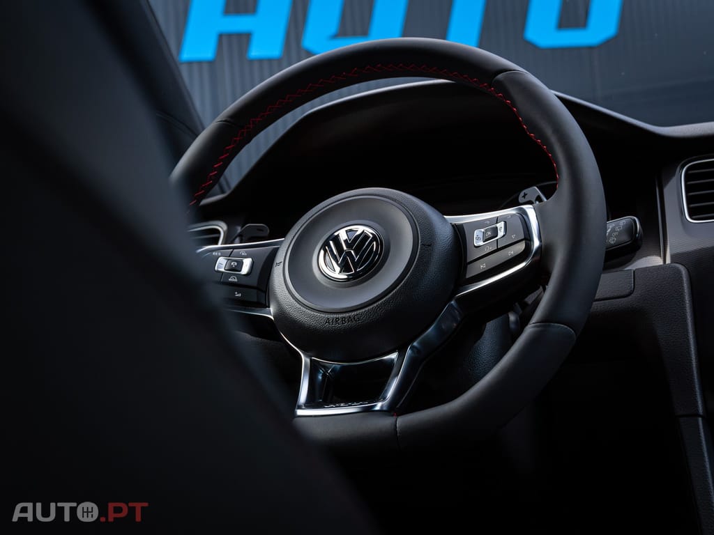 Volkswagen Golf 2.0 TSi GTi DSG Performance