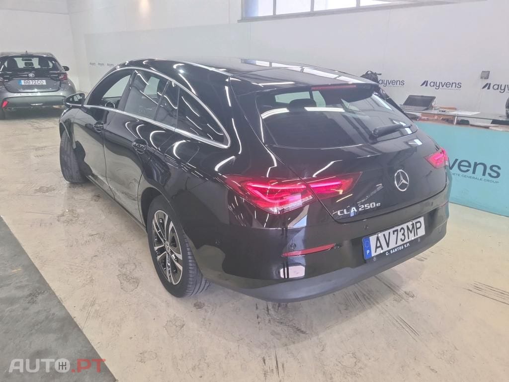 Mercedes-Benz CLA 250 e Shooting Brake Style Plus