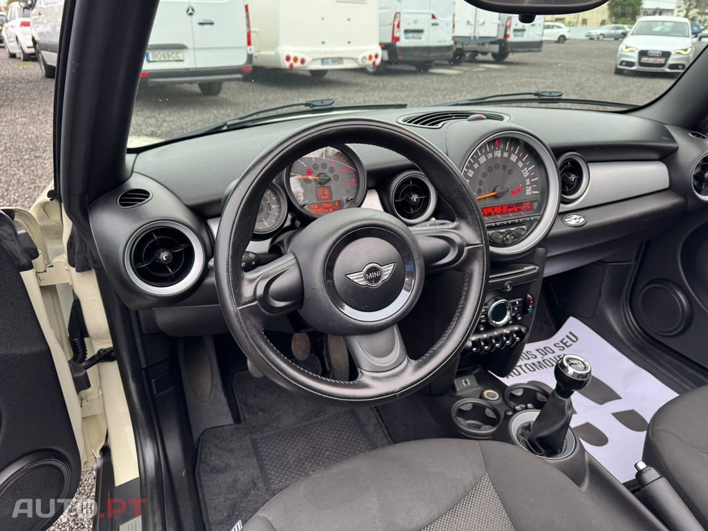 MINI Cabrio Cooper D