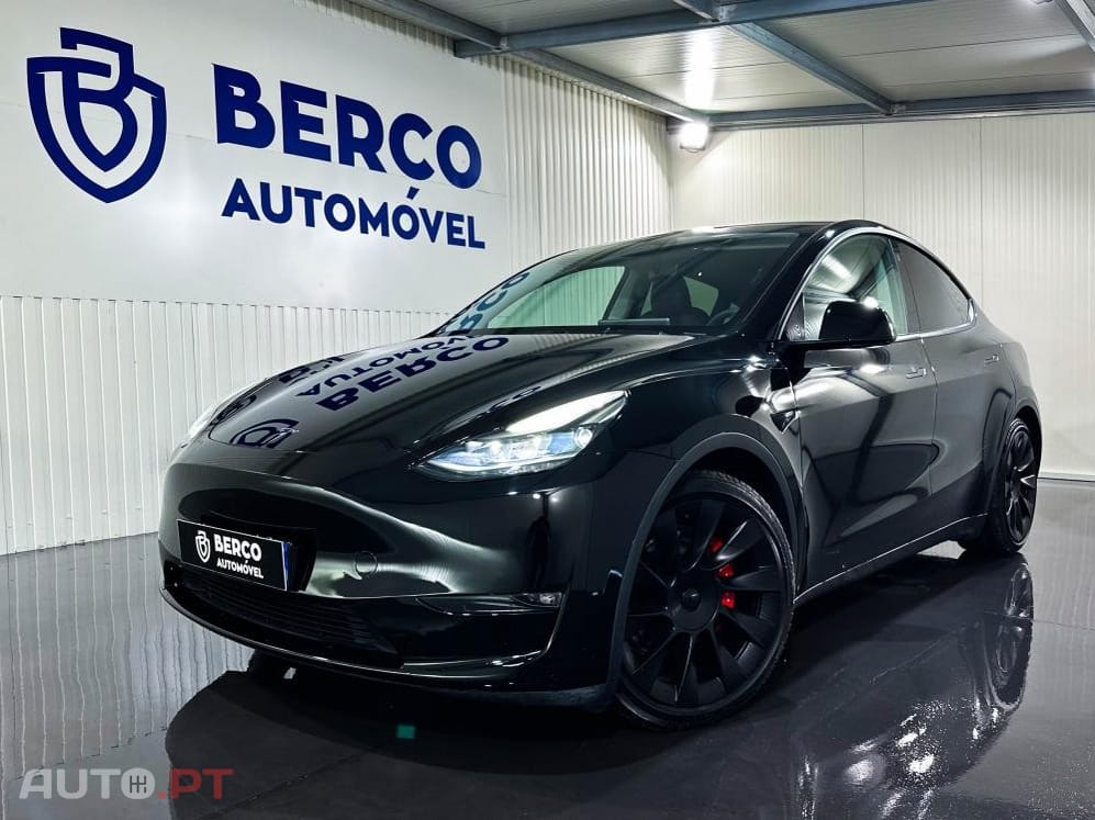 Tesla Model Y Performance AWD