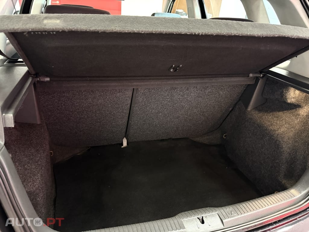 Volkswagen Polo 1.2 Confortline AC