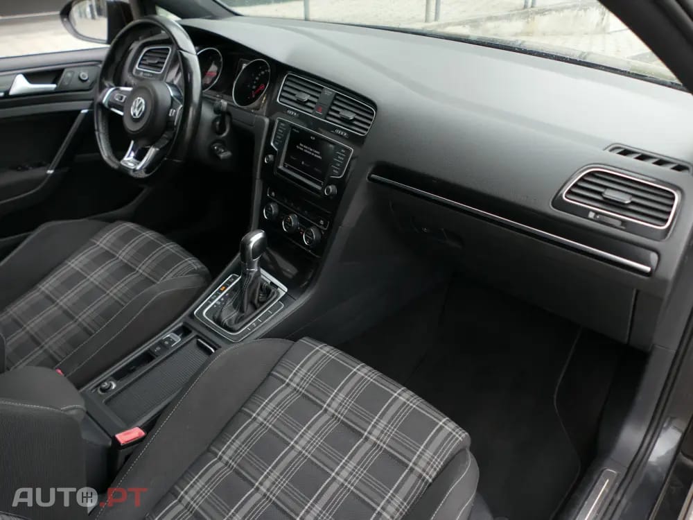 Volkswagen Golf Variant 2.0 TDi GTD DSG