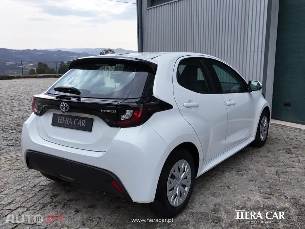 Toyota Yaris Dynamic Business