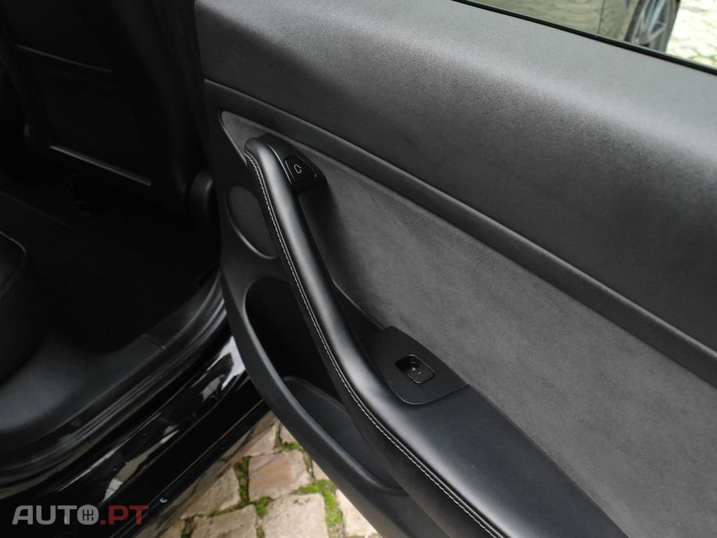 Tesla Model 3 Long Range Tração Traseira