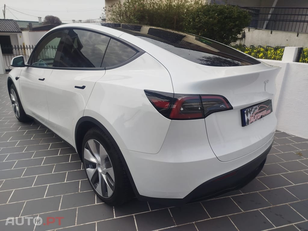 Tesla Model Y Tração Traseira