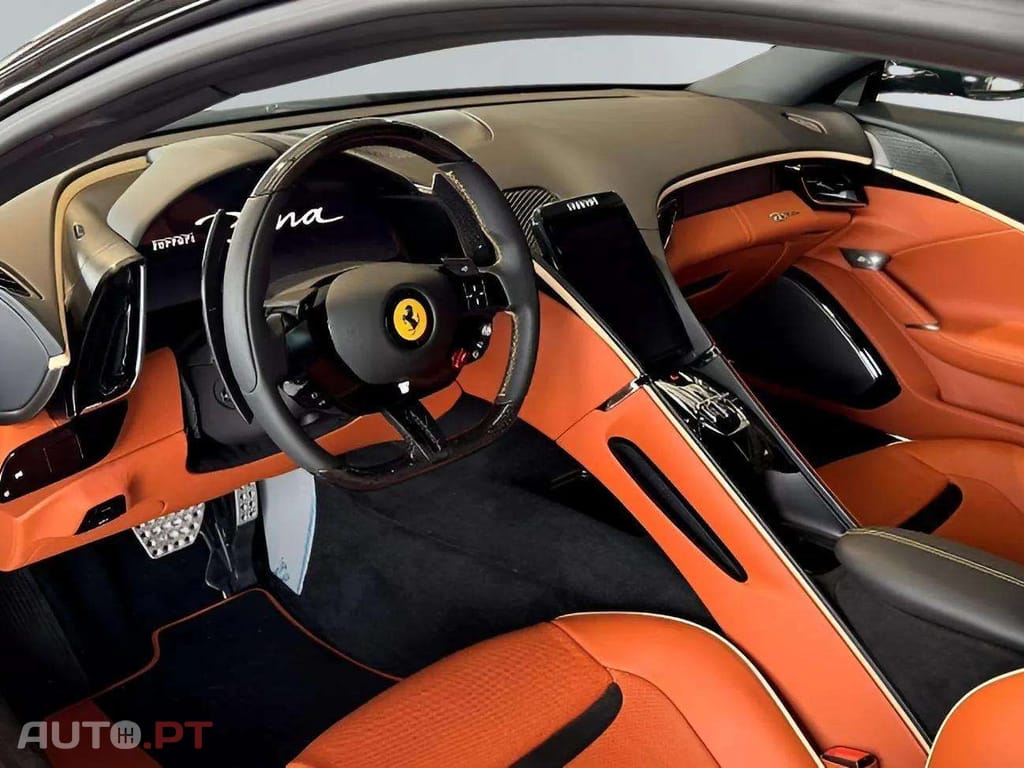 Ferrari Roma MATRIX CARBON