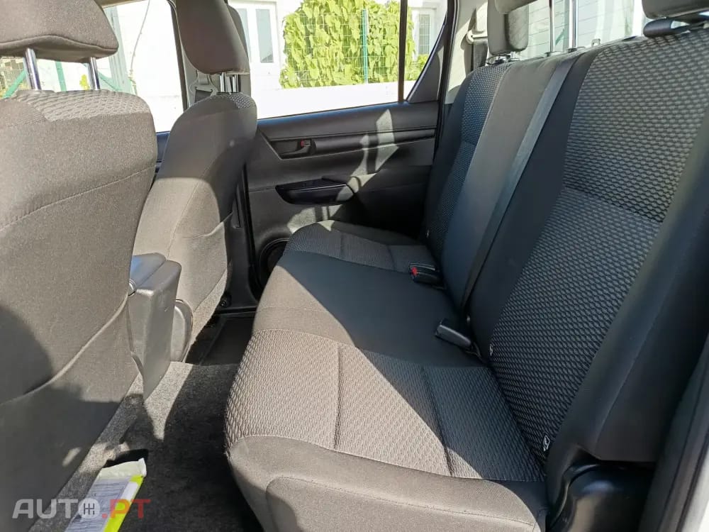 Toyota Hilux 2.4 D-4D 4WD Challenge