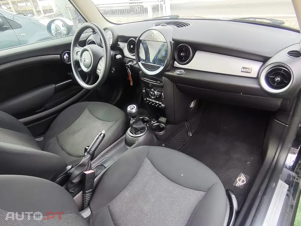 MINI Cooper One D