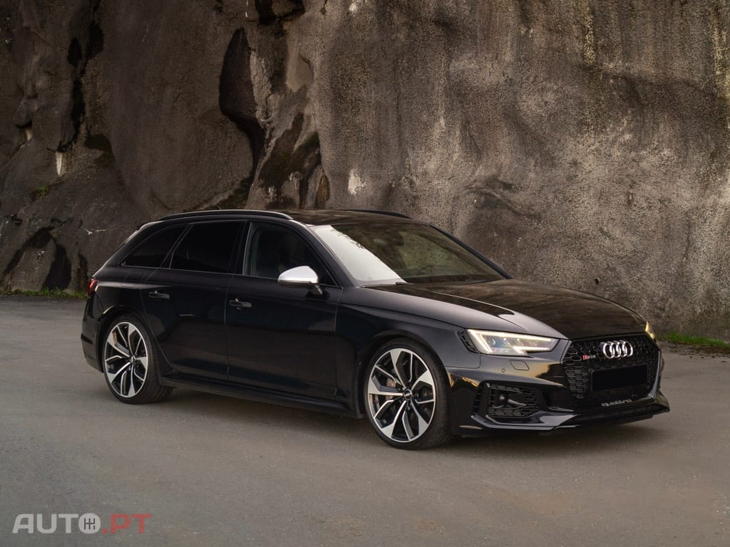 Audi RS4 2.9 TSI quattro Tiptronic