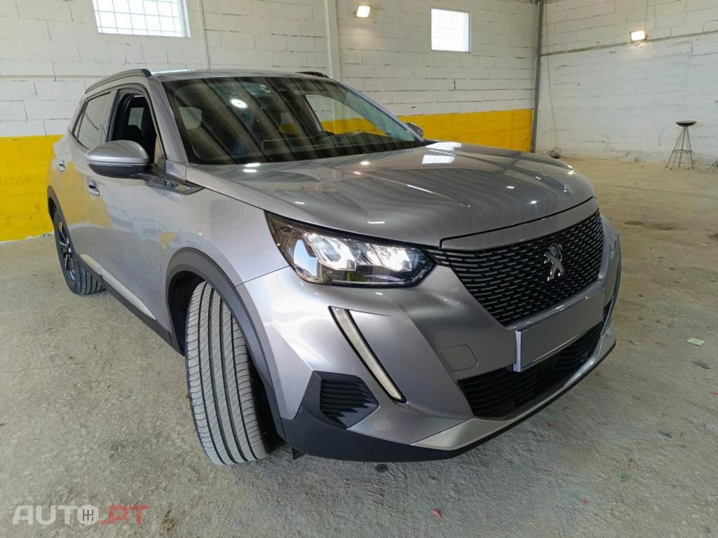 Peugeot E-2008 50 kWh Allure Pack