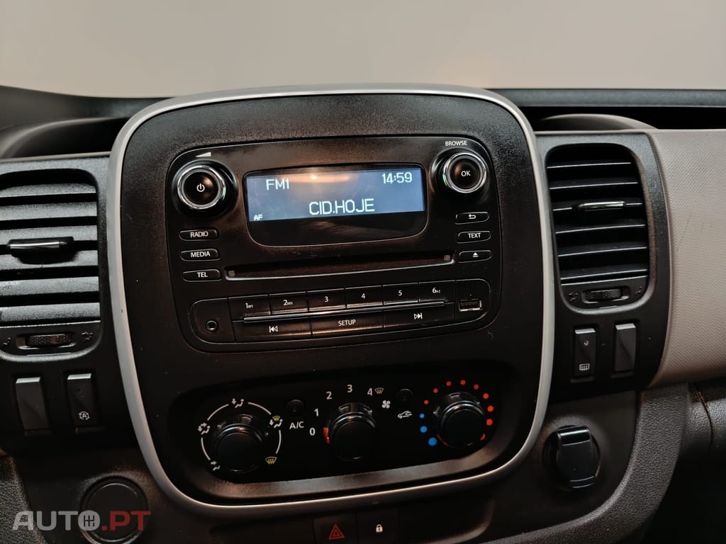 Renault Trafic 1.6 dCi Combi (9 Lug )