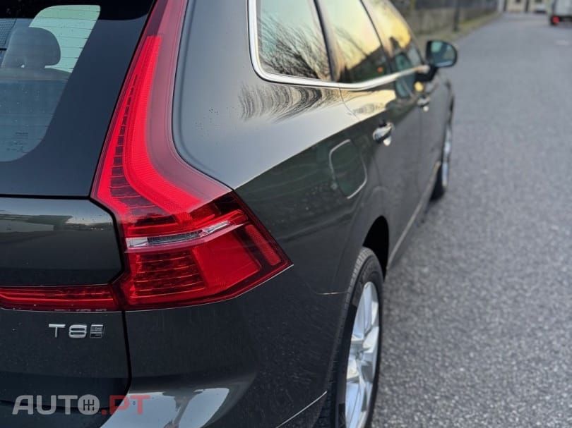 Volvo XC60 2.0 T8 PHEV Momentum Plus AWD