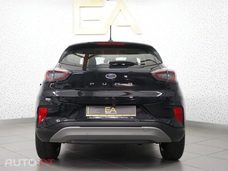 Ford Puma 1.0 EcoBoost Hybrid TITANIUM
