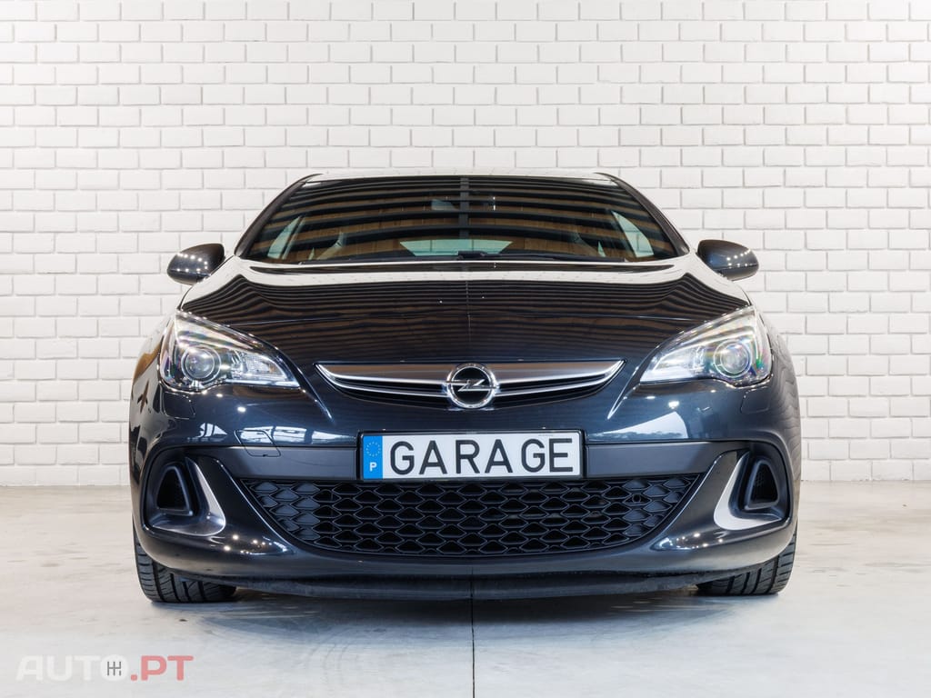 Opel Astra GTC OPC 2.0 T