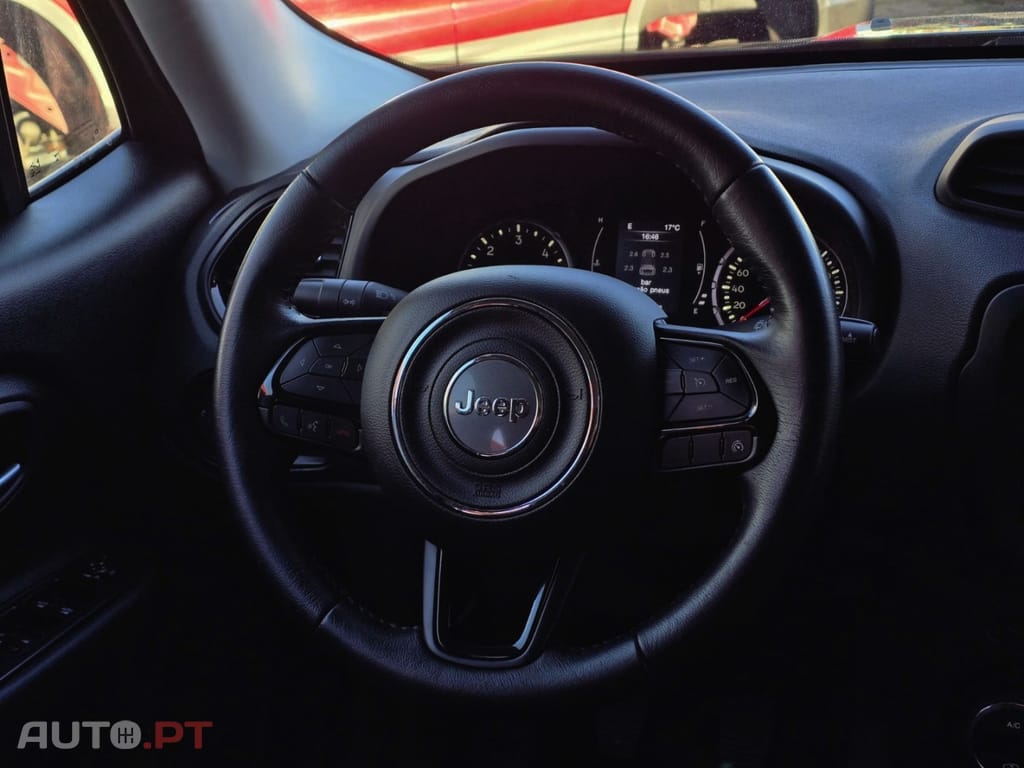 Jeep Renegade 1.6 MJD Night Eagle