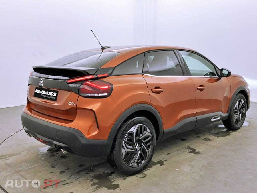 Citroen C4 1.2 PureTech Shine EAT8